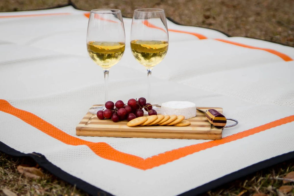 Recycled Plastic Indoor & Outdoor Rug with plastic carry bag: Sunset Orange 5' x 7'